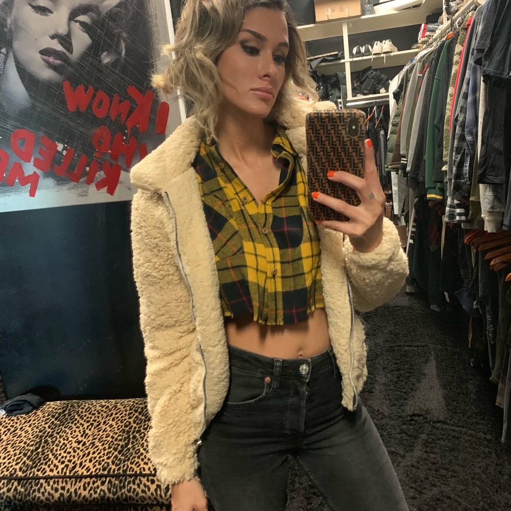 Super fuzzy teddy coat! Brand new size small - Picture 2 of 5
